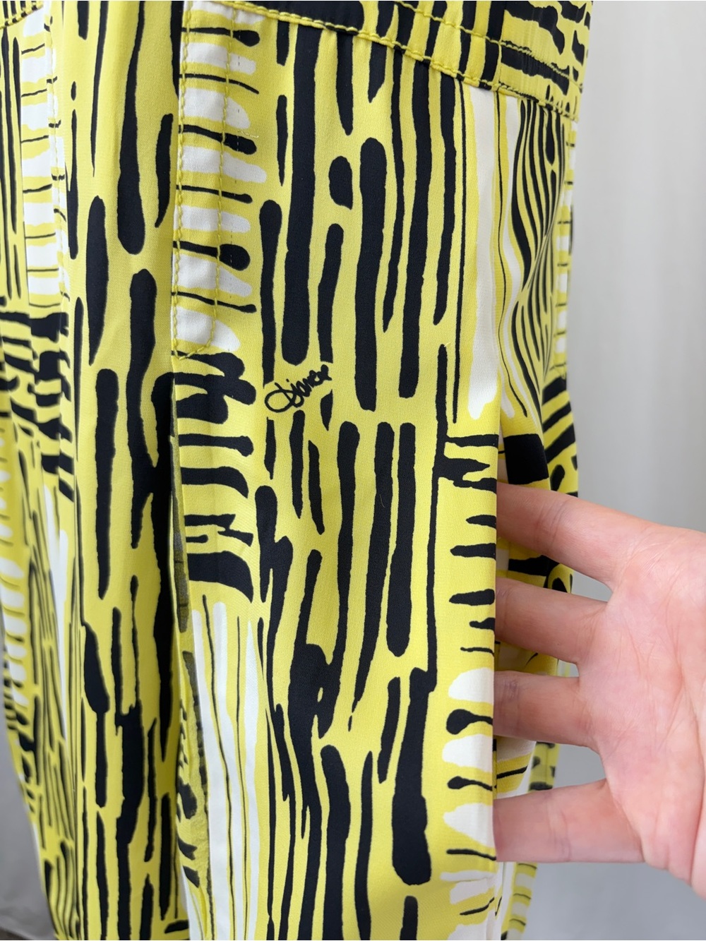 Diane Von Furstenberg DVF Hayley Silk Print Pleated Dress Sz 6 Yellow Black - Picture 9 of 17